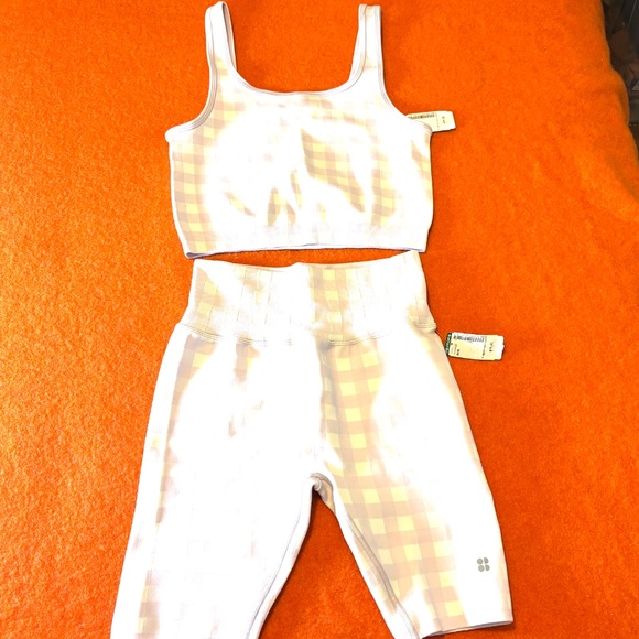 Sweaty Betty pink and white gingham seamless biker shorts and top coord set NWT - Picture 3 of 15